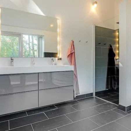 Elza - 800m From The Sea In Bornholm By Interhome Neksø